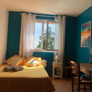 Avec Piscine Habitación en casa particular